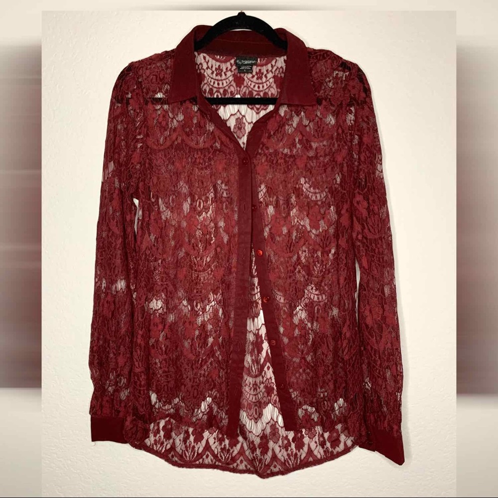 DayTrip Buckle BOHO Maroon Lace Long Sleeve!